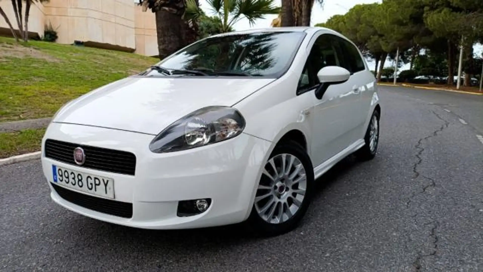 Fiat Punto 1.2 Active Blanco - 2