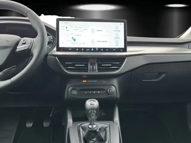 Ford Focus view 11
