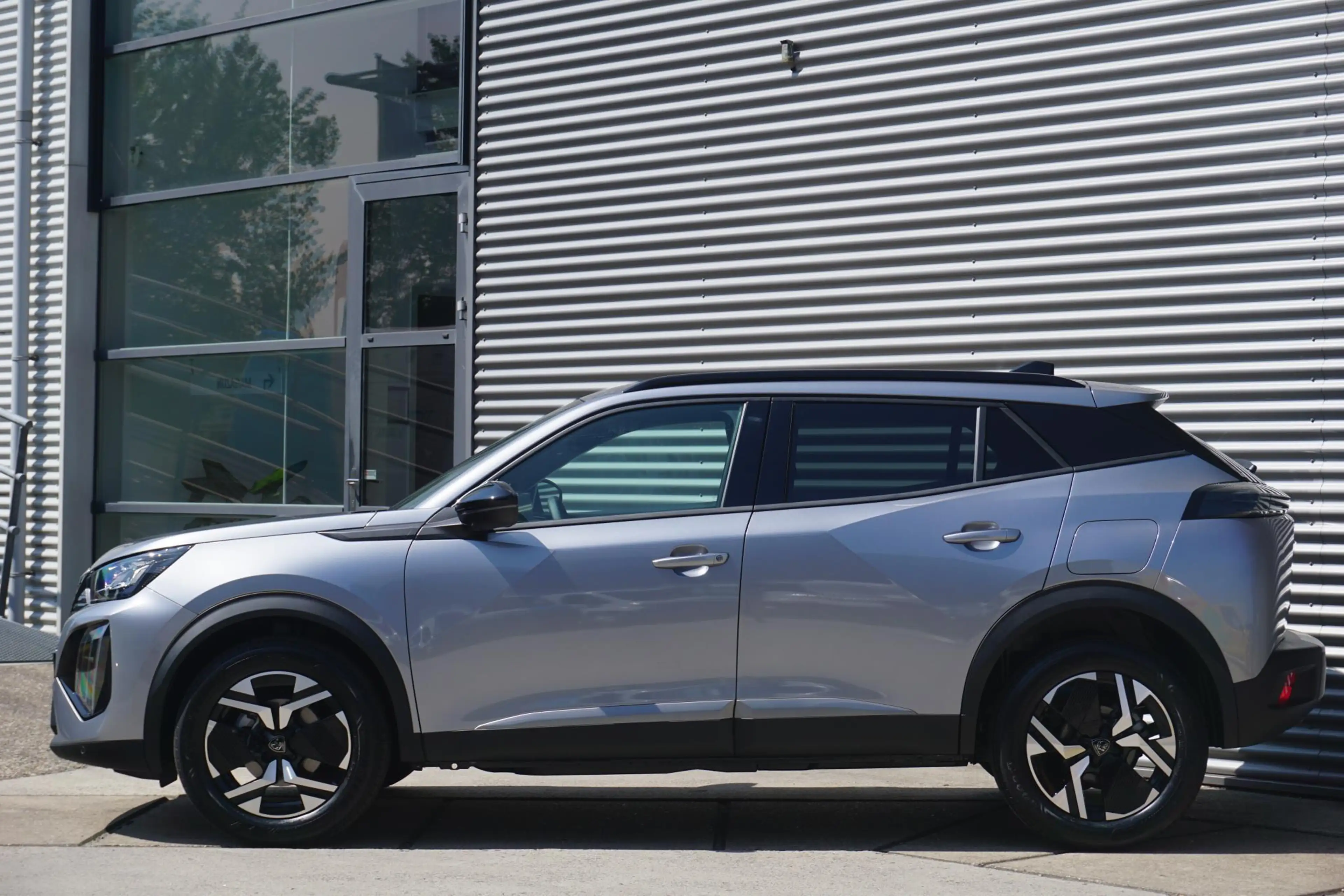 Peugeot 2008 1.2 PureTech 100 Allure 180° Camera | Navi — photo 5