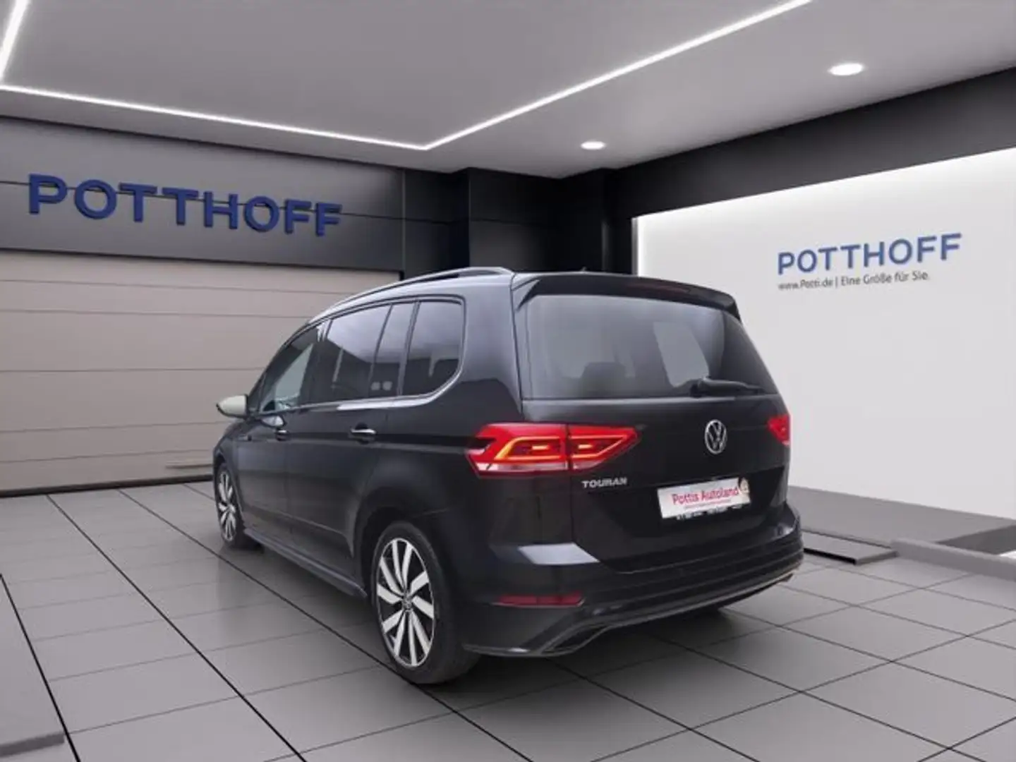 Volkswagen Touran 1.5 TSI DSG HIGHLINE NAVI AHK PANO KAMERA Schwarz - 2