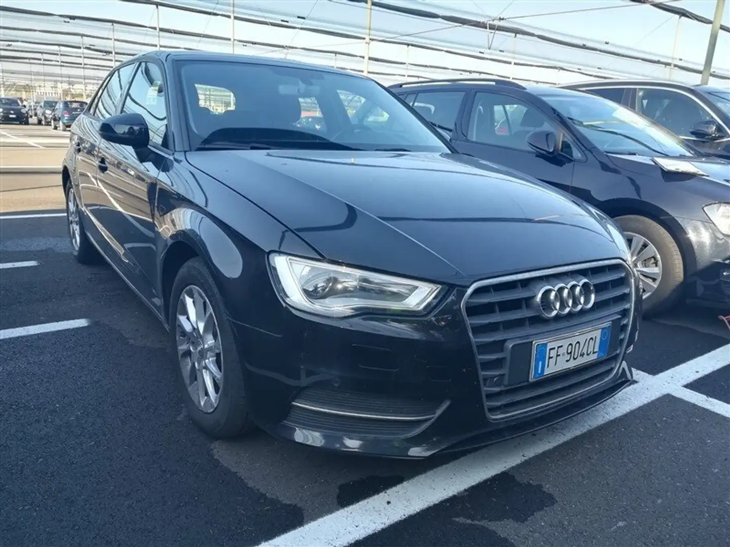 Audi A3 Audi A3 Sportback 1.6 TDI Black - 1