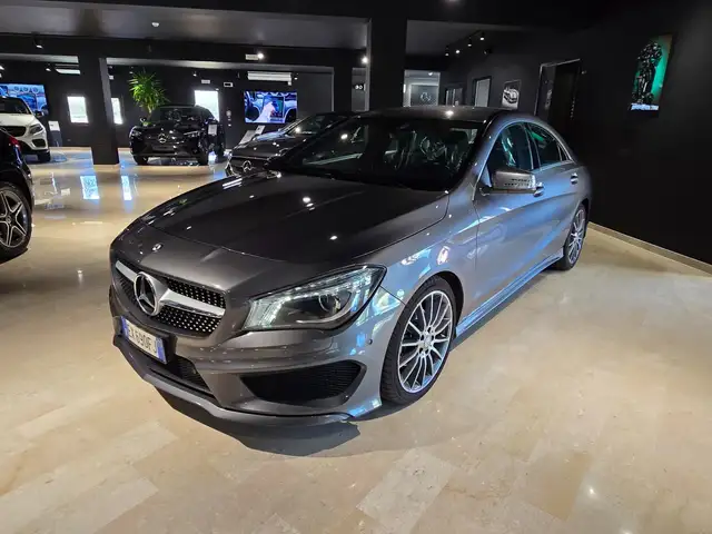 Mercedes-Benz CLA 200 CLA 200 CDI Premium