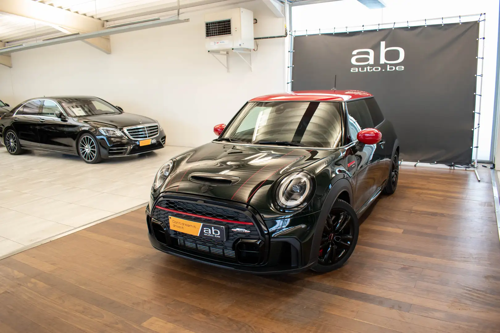 MINI John Cooper Works 2.0l REBEL GREEN,SPORT SEAT, PDC,APPLE CP,ZETELVER Groen - 2