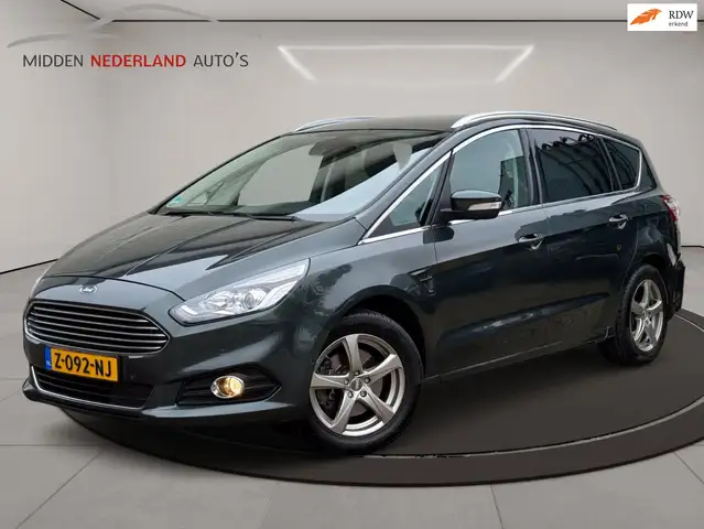 Ford S-Max 1.5 Titanium 7p. * 7 PERSOONS * TREKHAAK * STOELVE
