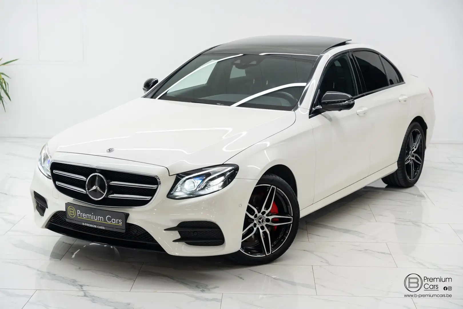 Mercedes-Benz E 220 D AMG line! Full! Acc, Pano, 360, Burmester! Wit - 2