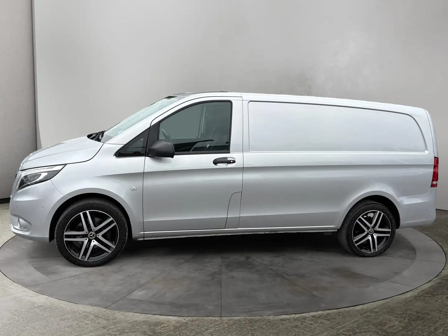 Mercedes-Benz Vito 119 CDI Lang 4x4 Argent - 2