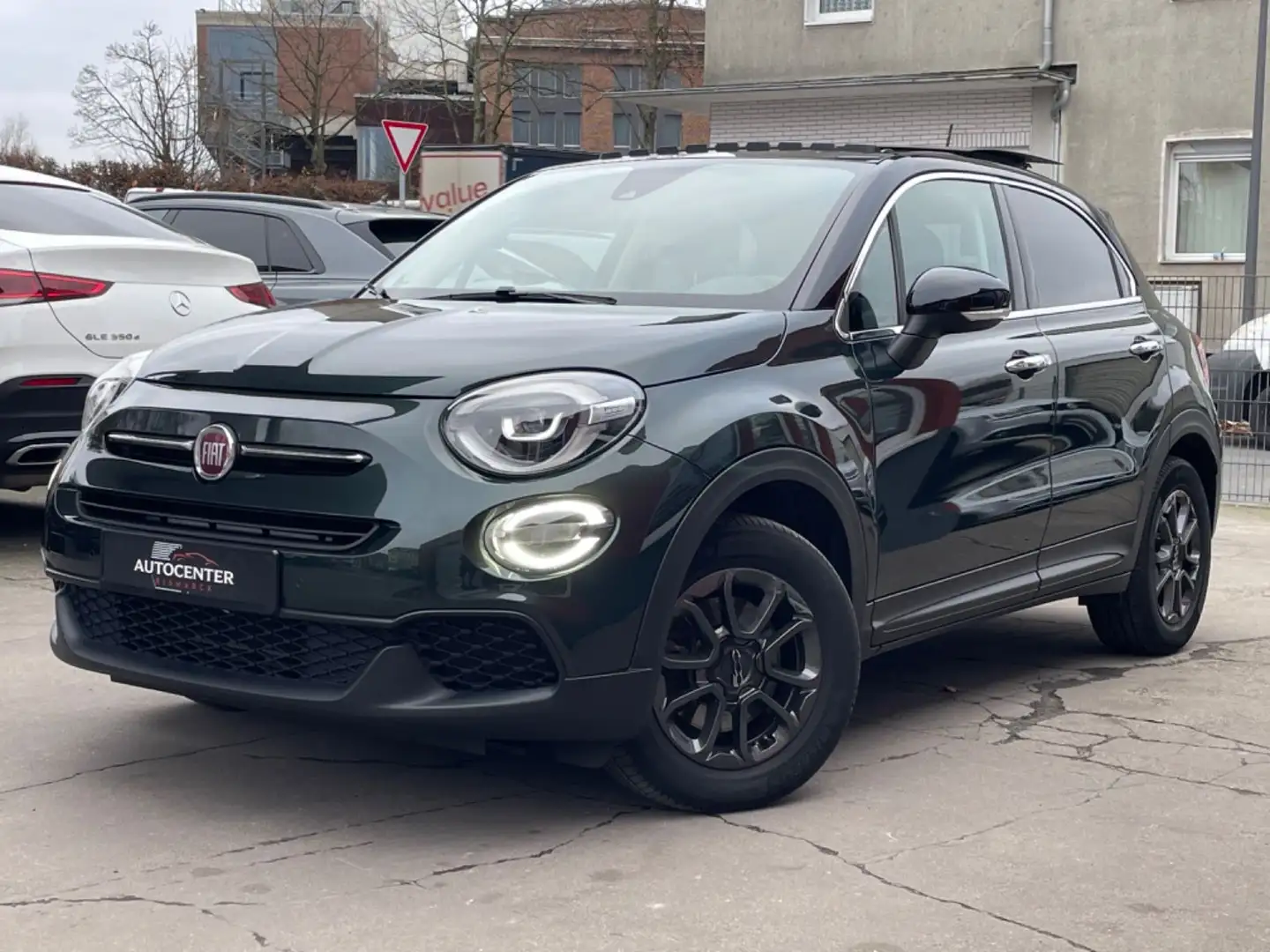 Fiat 500X Lounge*STYLE-PAKET*PANORAMA*LANE-ASSIST* Grün - 1
