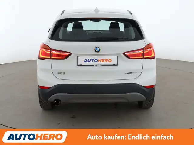 BMW X1 view 5
