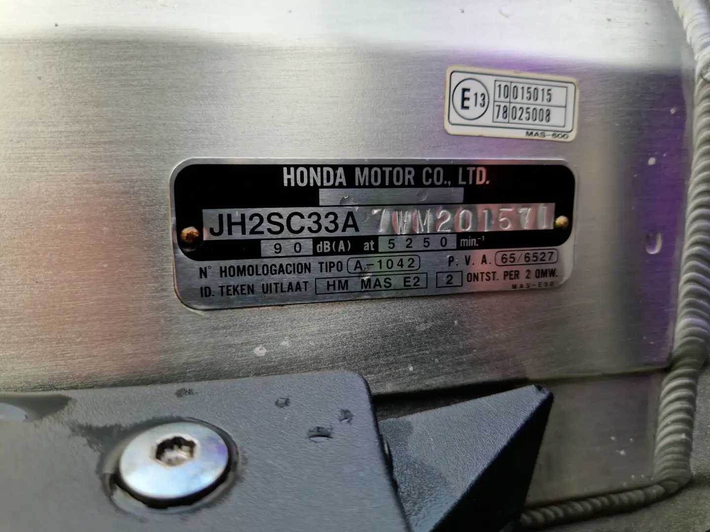 Honda Fireblade 900 RR SC33A Rood - 2