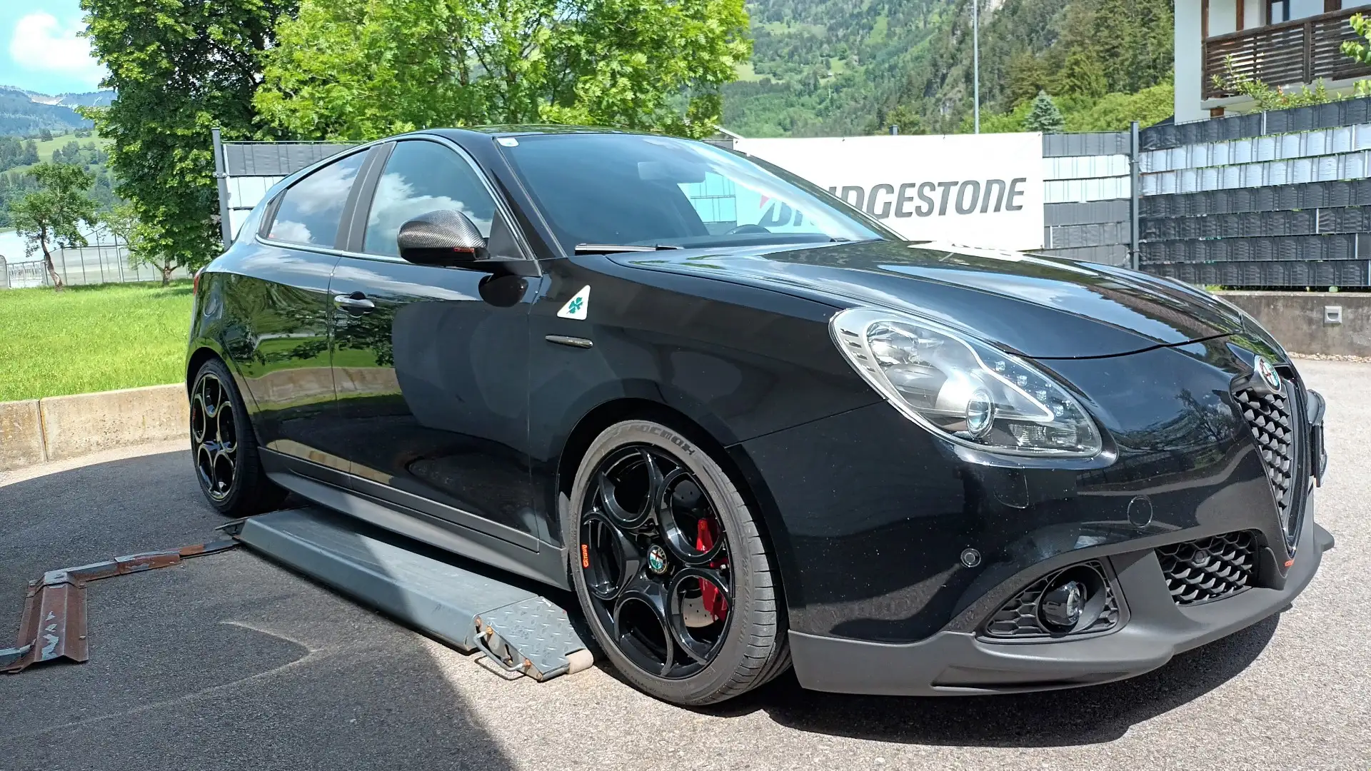 Alfa Romeo Giulietta Giulietta Quadrifoglio Verde 1.750 TBi TCT Verde - 2