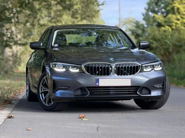 BMW 318 318iA + Full entretien 100% BMW + Sportline + Garantie 12 mois + Etat impeccable