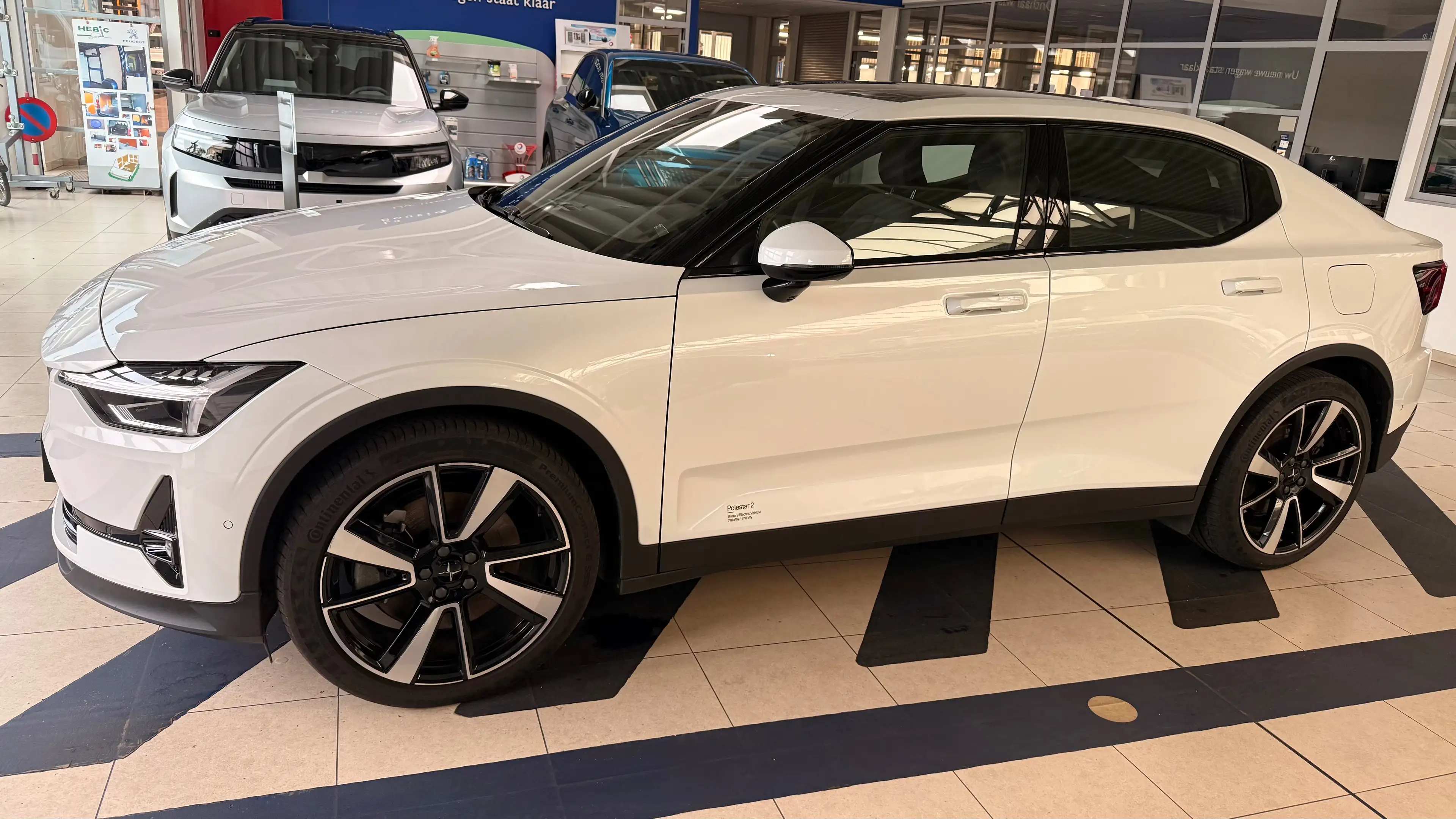 Polestar 2 Polestar 2 78 kWh Single Motor 20inch Pilot en Plus — photo 2