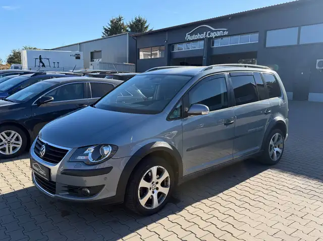 Volkswagen Cross Touran Touran CrossTouran/Automatik/3.Ha/Leder/AHK/PDC/