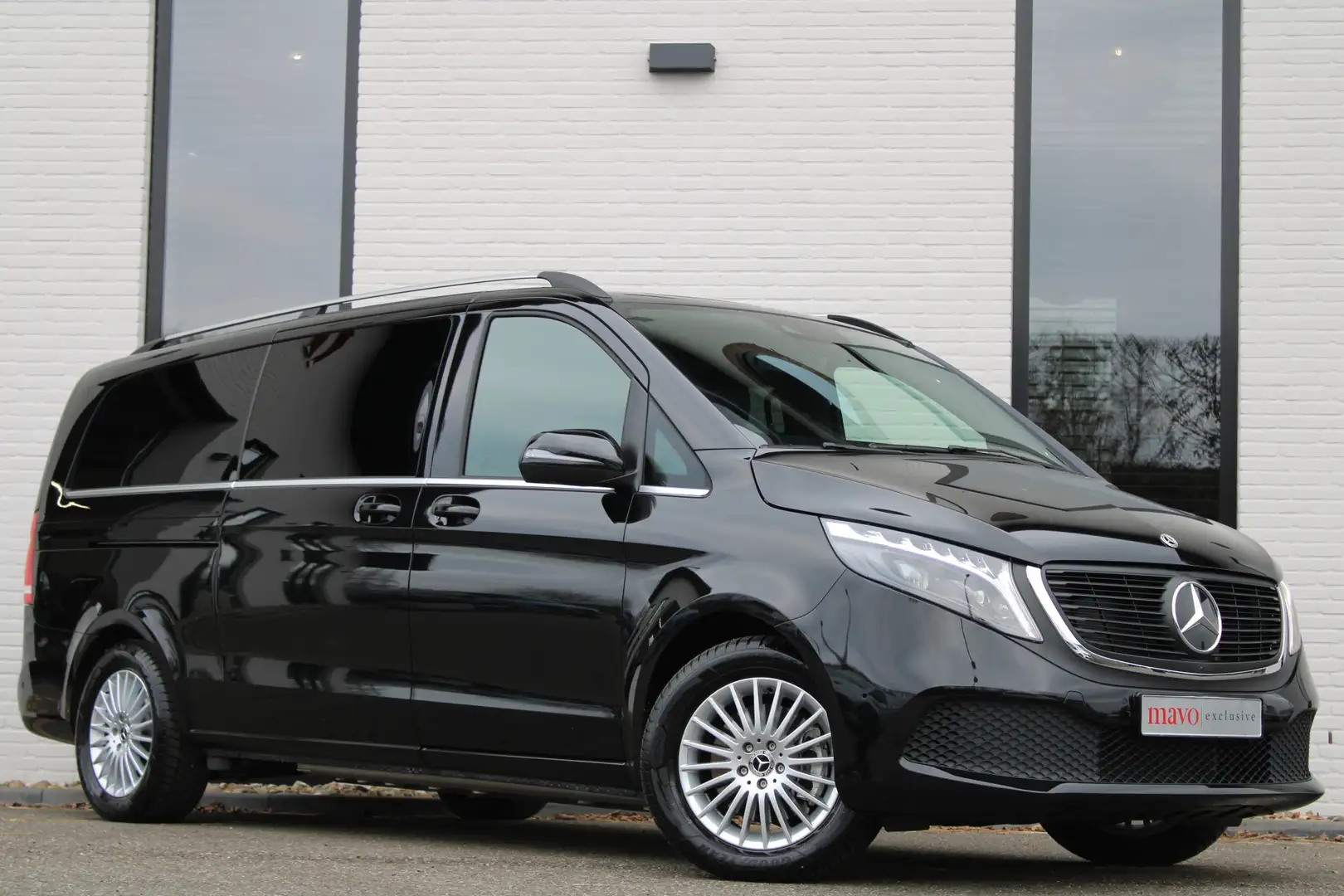 Mercedes-Benz EQV 300 Extra Lang / 8 Persoons / 100% Electrisch / 2x Ele Fekete - 1