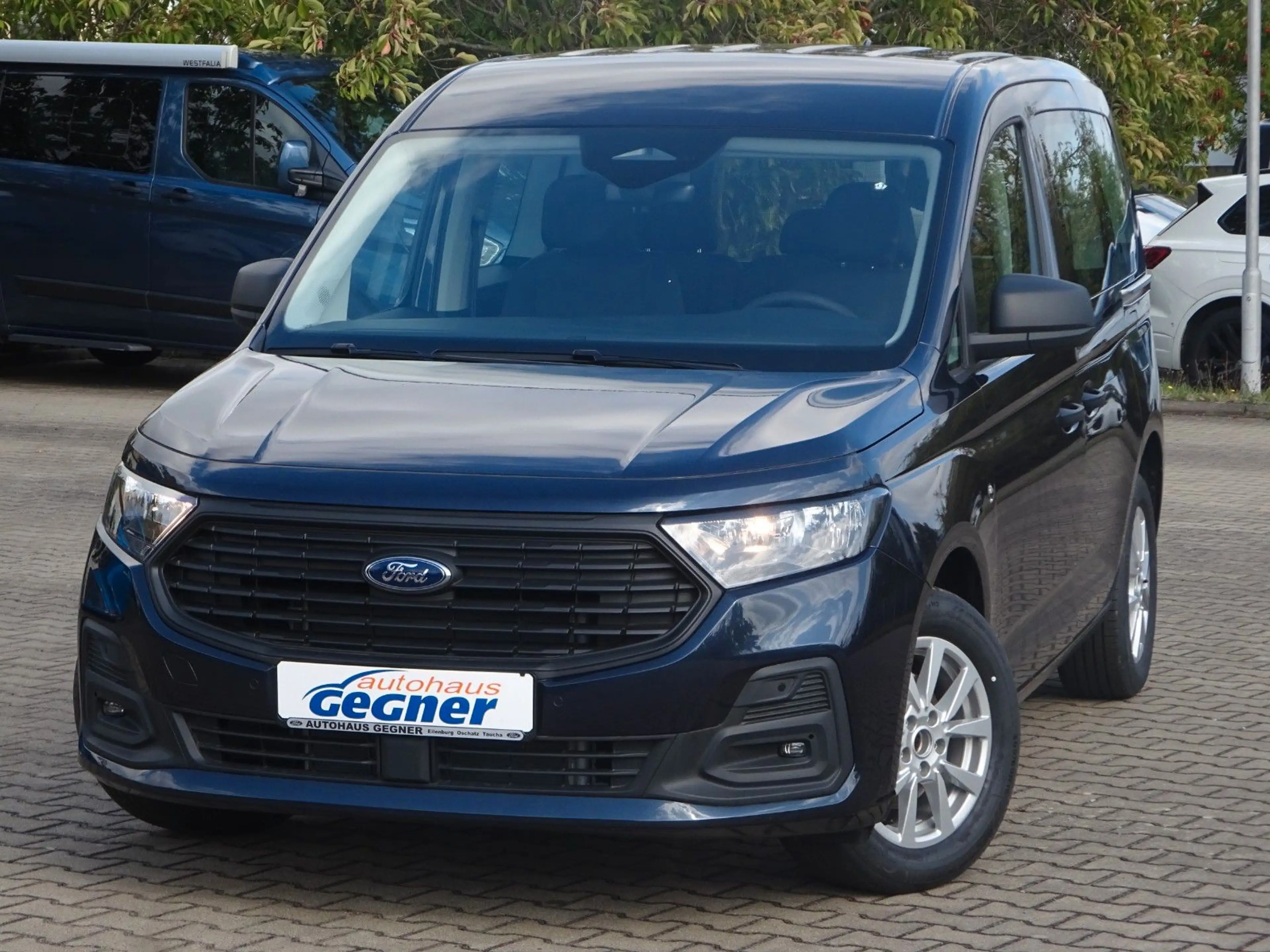 Ford Tourneo Connect L1 Trend SHZ LMF GRA Navi PDC — photo 2