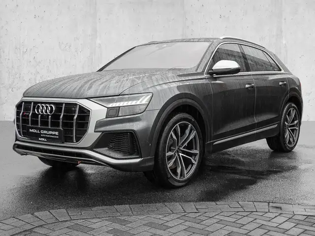 Audi SQ8 view 2