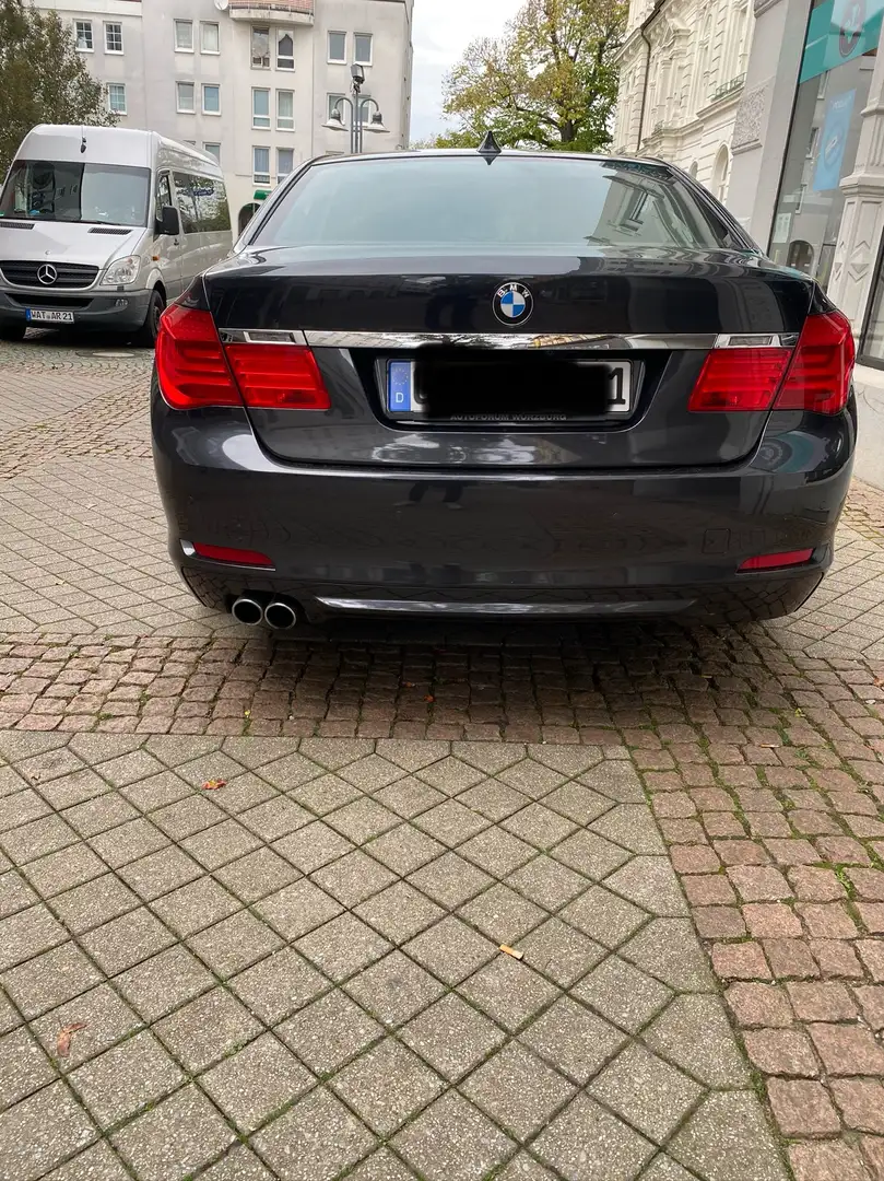 BMW 730 730d EURO 6 / SOFTCLOSE/Keyless Go / 365* KAMERA Grijs - 2