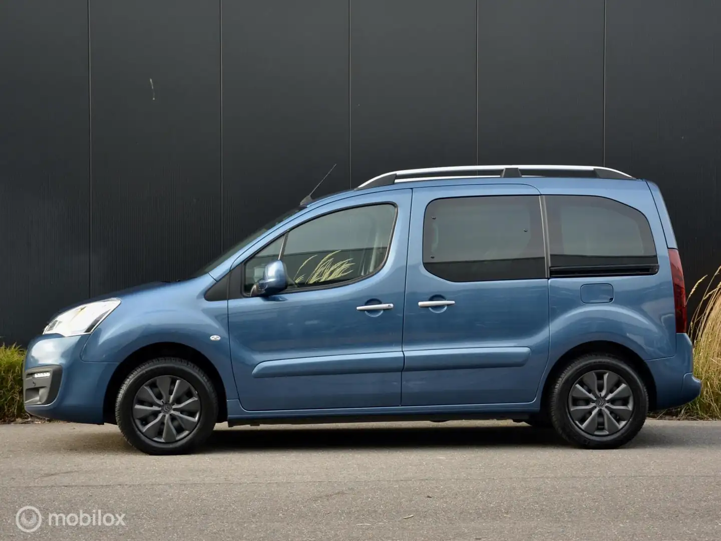 Citroen Berlingo combi 1.2 PureTech Feel Blauw - 2
