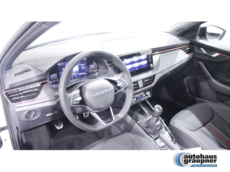 Skoda Scala 1.0 TSI Monte Carlo SHZ PANO MATRIX-LED — photo 9