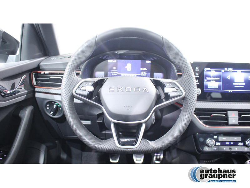 Skoda Scala 1.0 TSI Monte Carlo SHZ PANO MATRIX-LED — photo 14