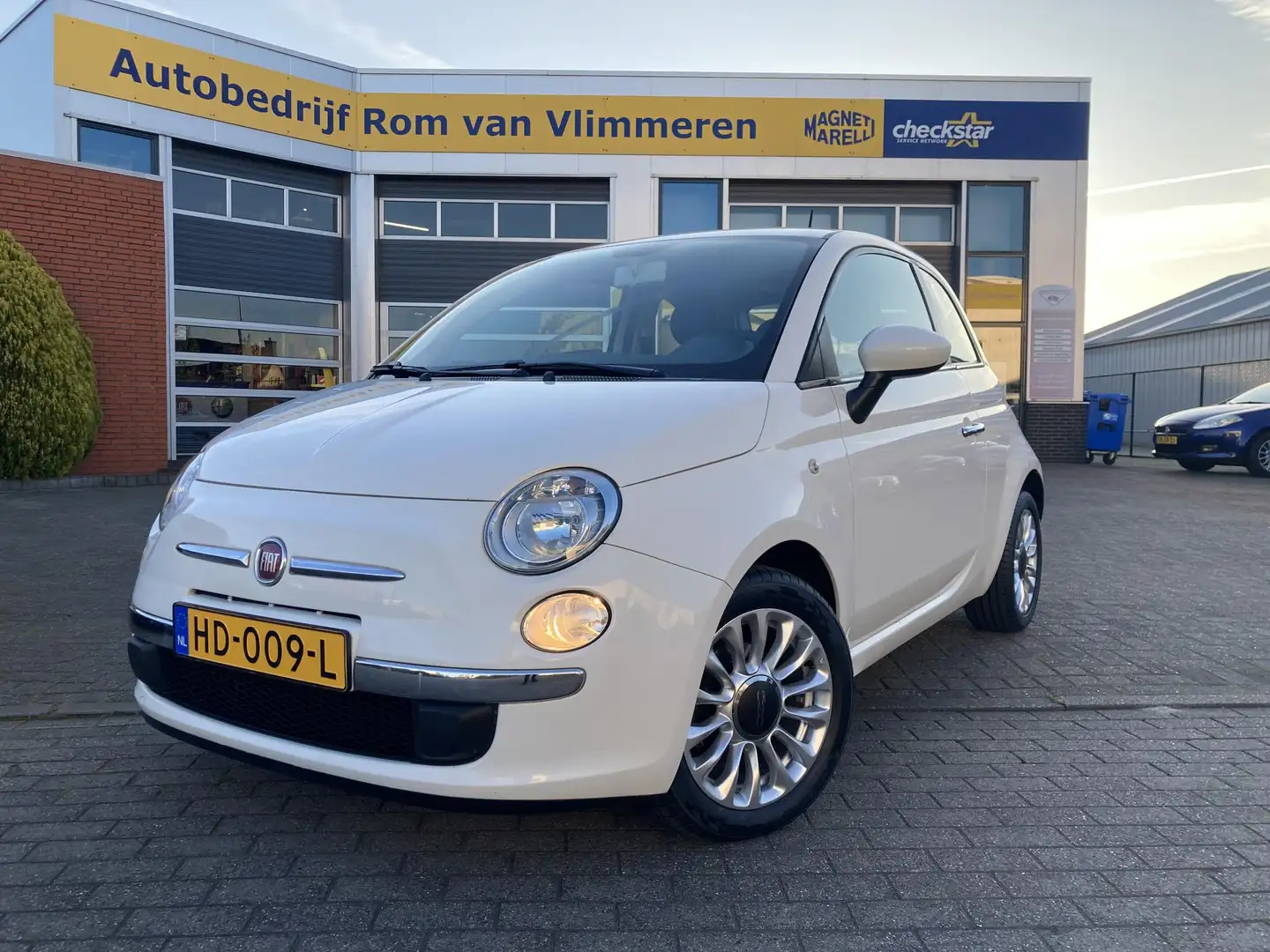 Fiat 500 0.9 TwinAir Turbo Popstar Weiß - 1