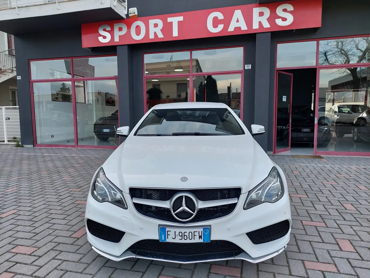 Mercedes-Benz E 220 E220 D COUPE OTTIME CONDIZIONI KM TAGLIANDATI Bianco - 2