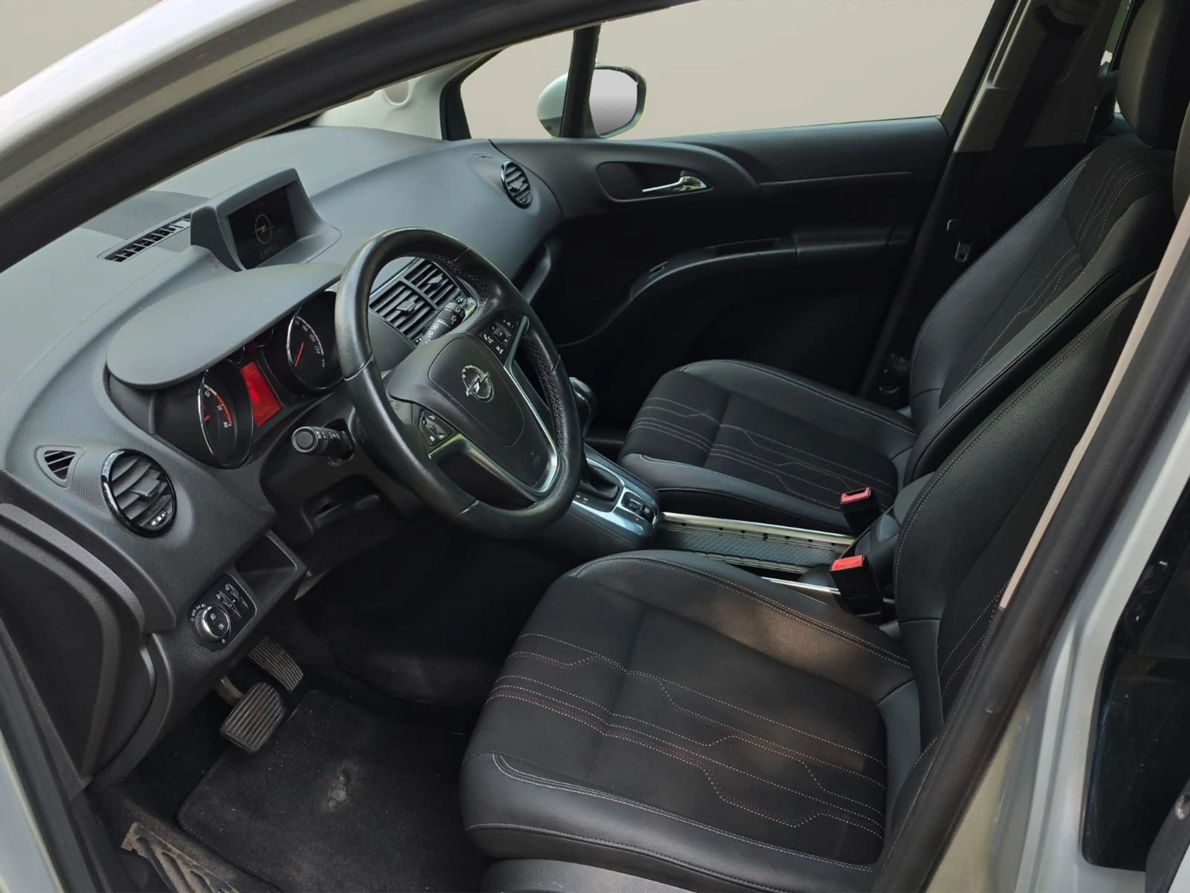 Opel Meriva B 1.4T*AUTOM*TÜV 04/28*SHZ*NAVI*FLEX FIX — photo 9