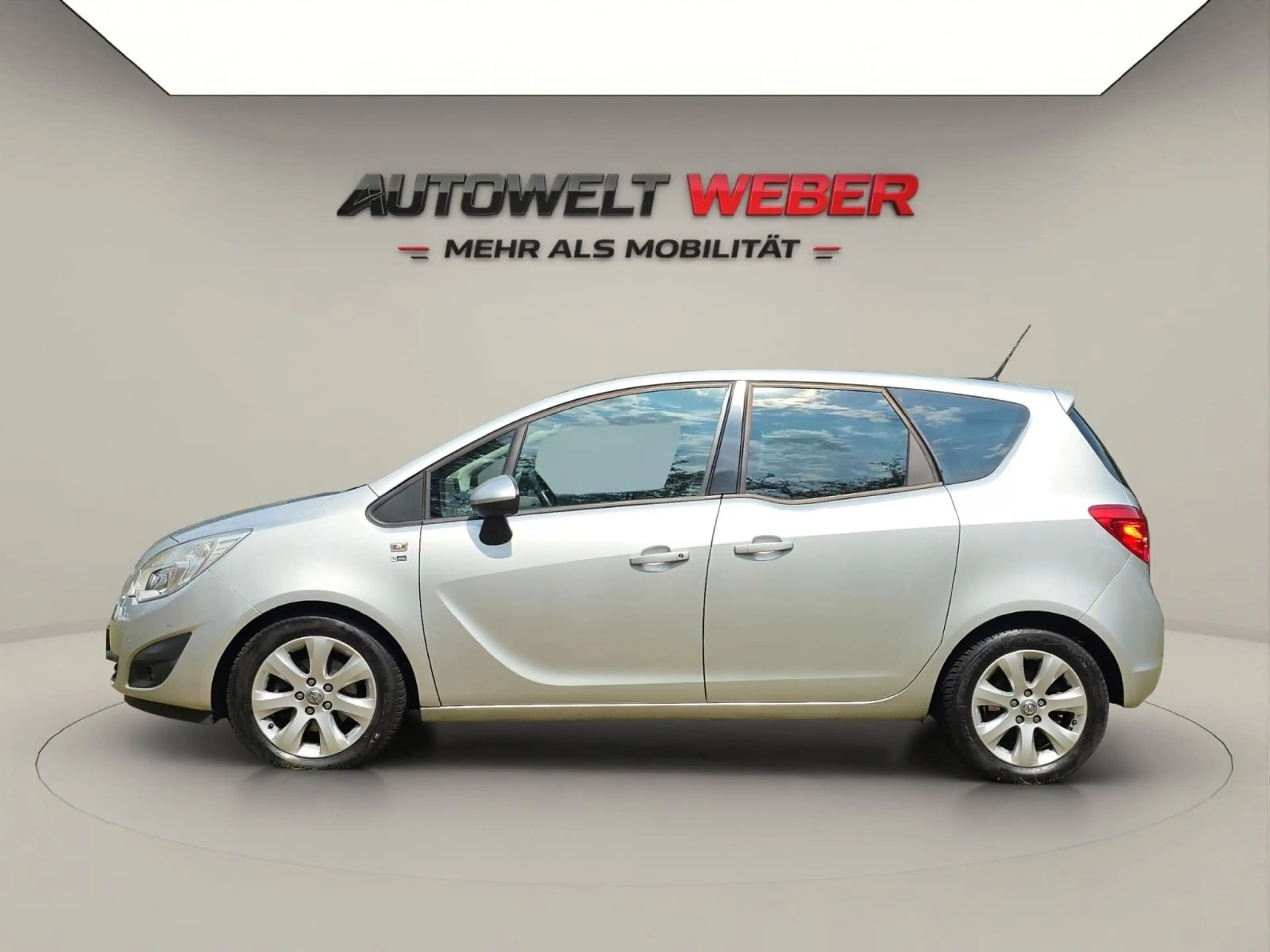 Opel Meriva B 1.4T*AUTOM*TÜV 04/28*SHZ*NAVI*FLEX FIX — photo 2