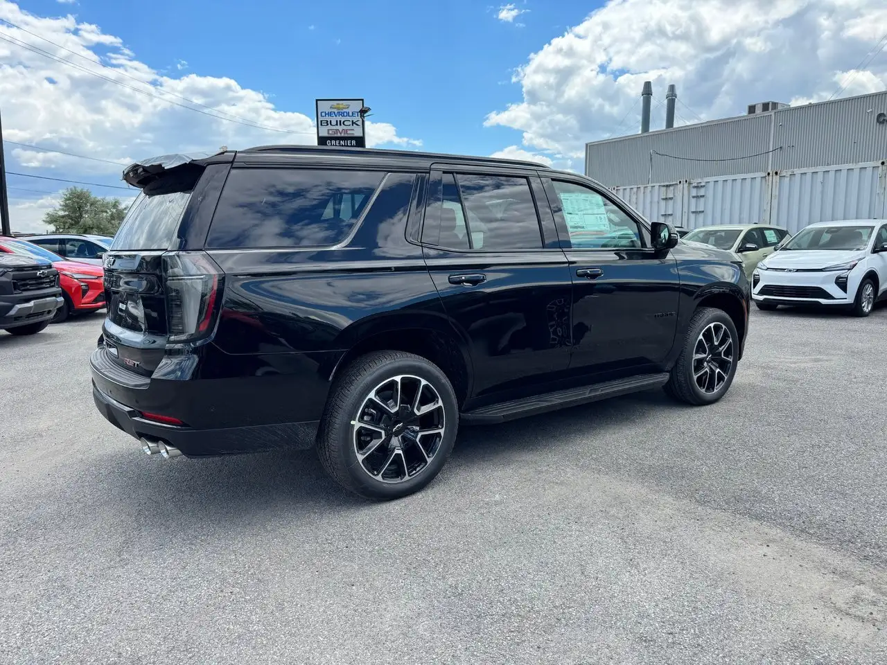 Chevrolet Tahoe снимка Chevrolet Tahoe