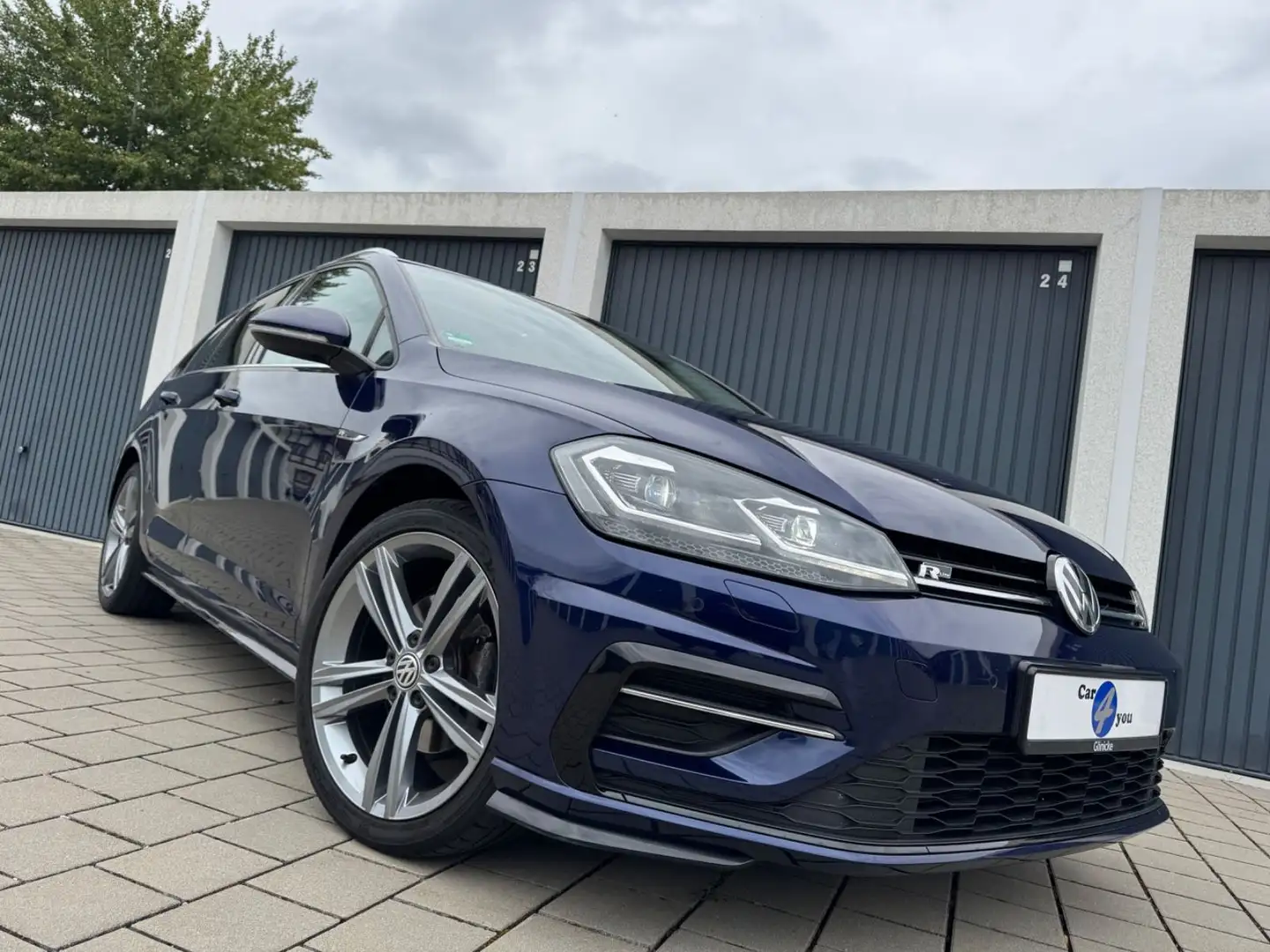 Volkswagen Golf VII *1.Hand/R-Line/LED/Standheizung/Kamera* Blau - 1