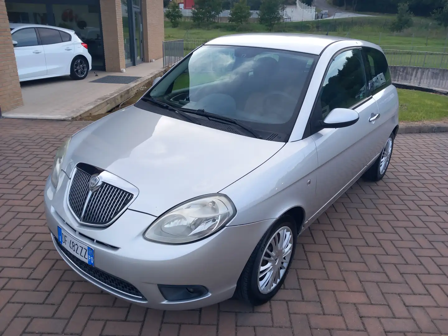 Lancia Ypsilon Ypsilon II 2007 1.2 8v Argento Argent - 1