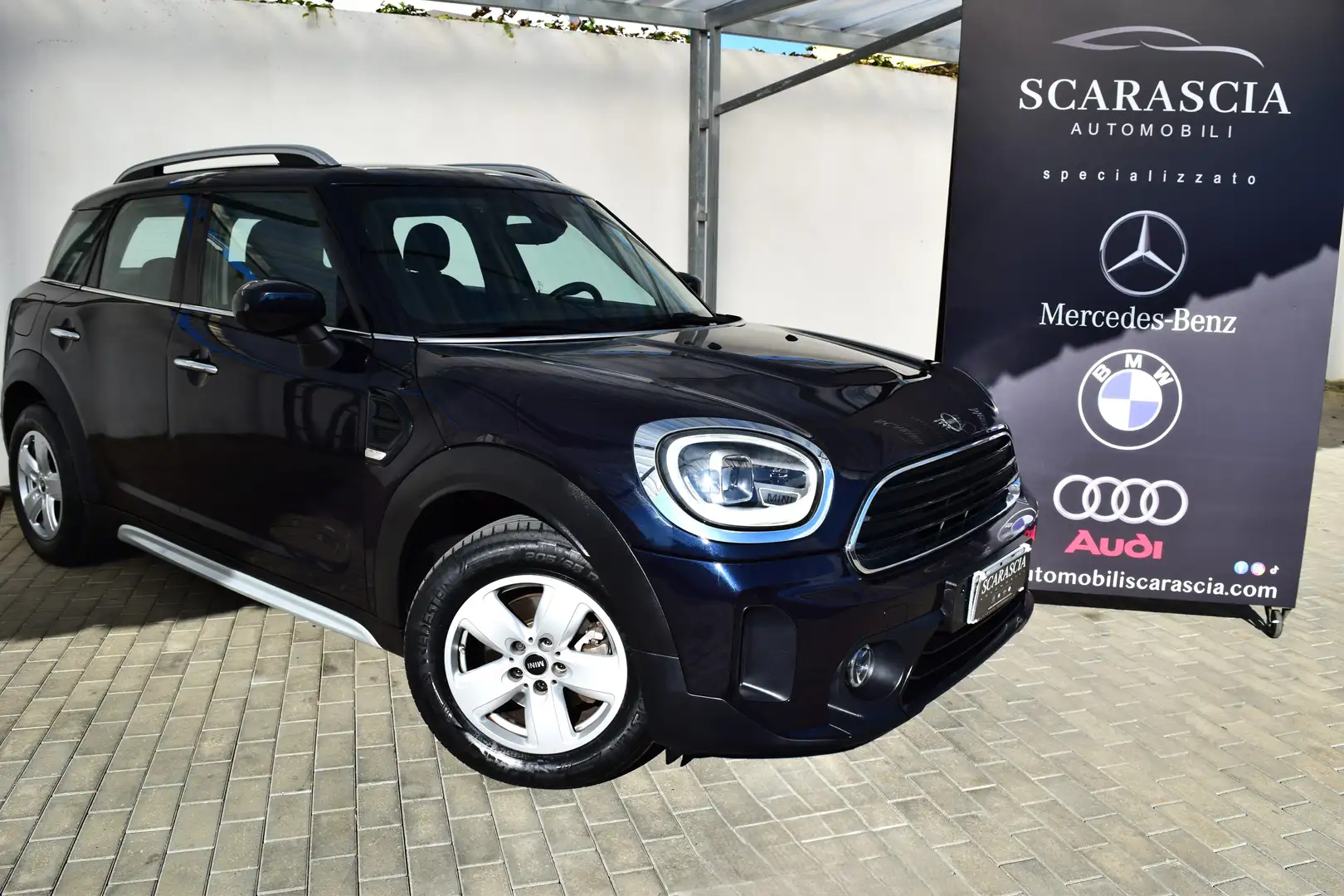 MINI One D Countryman 1.5 One D 116 cv Automatica Zwart - 1