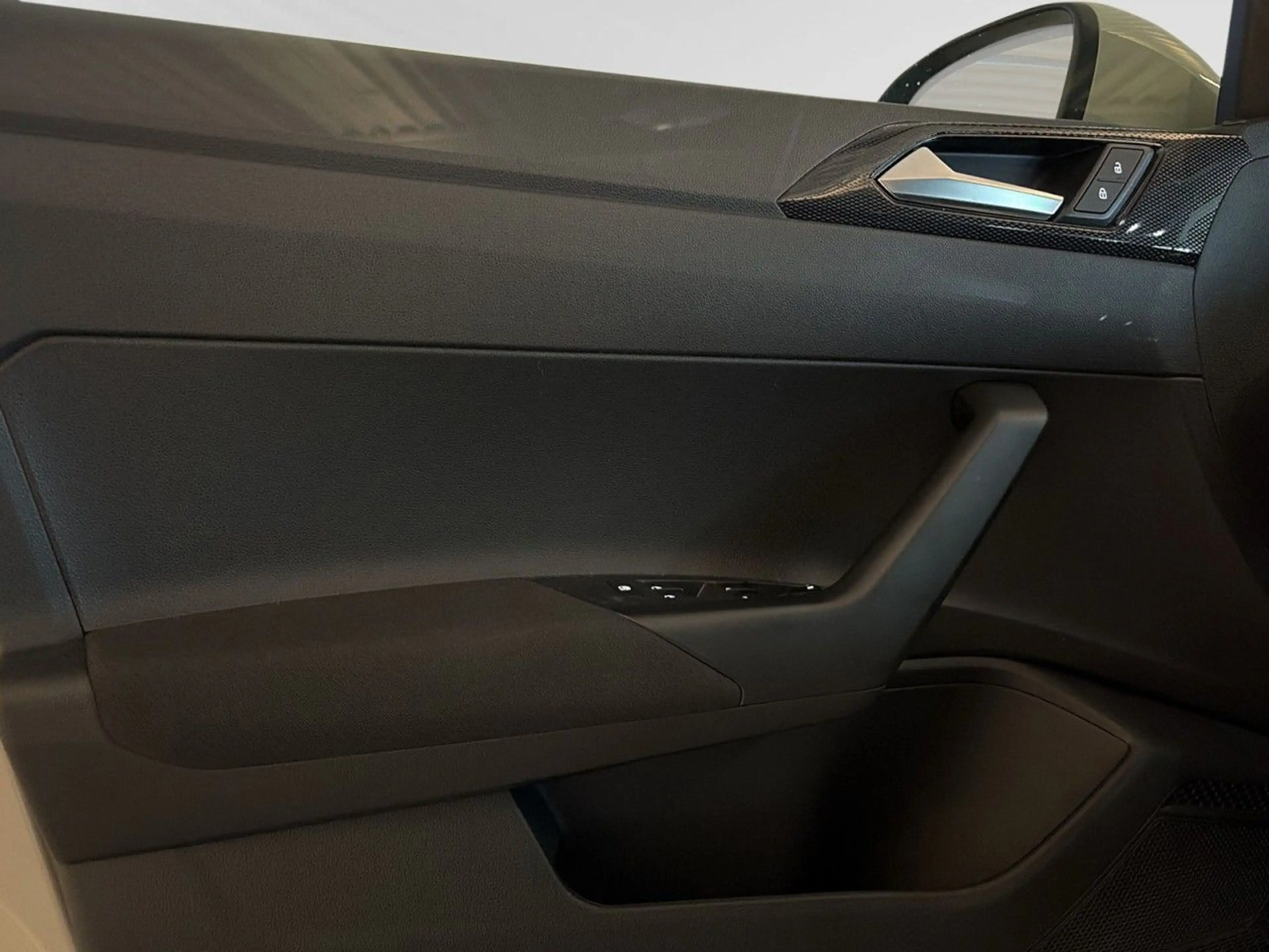 Volkswagen Taigo . — photo 15