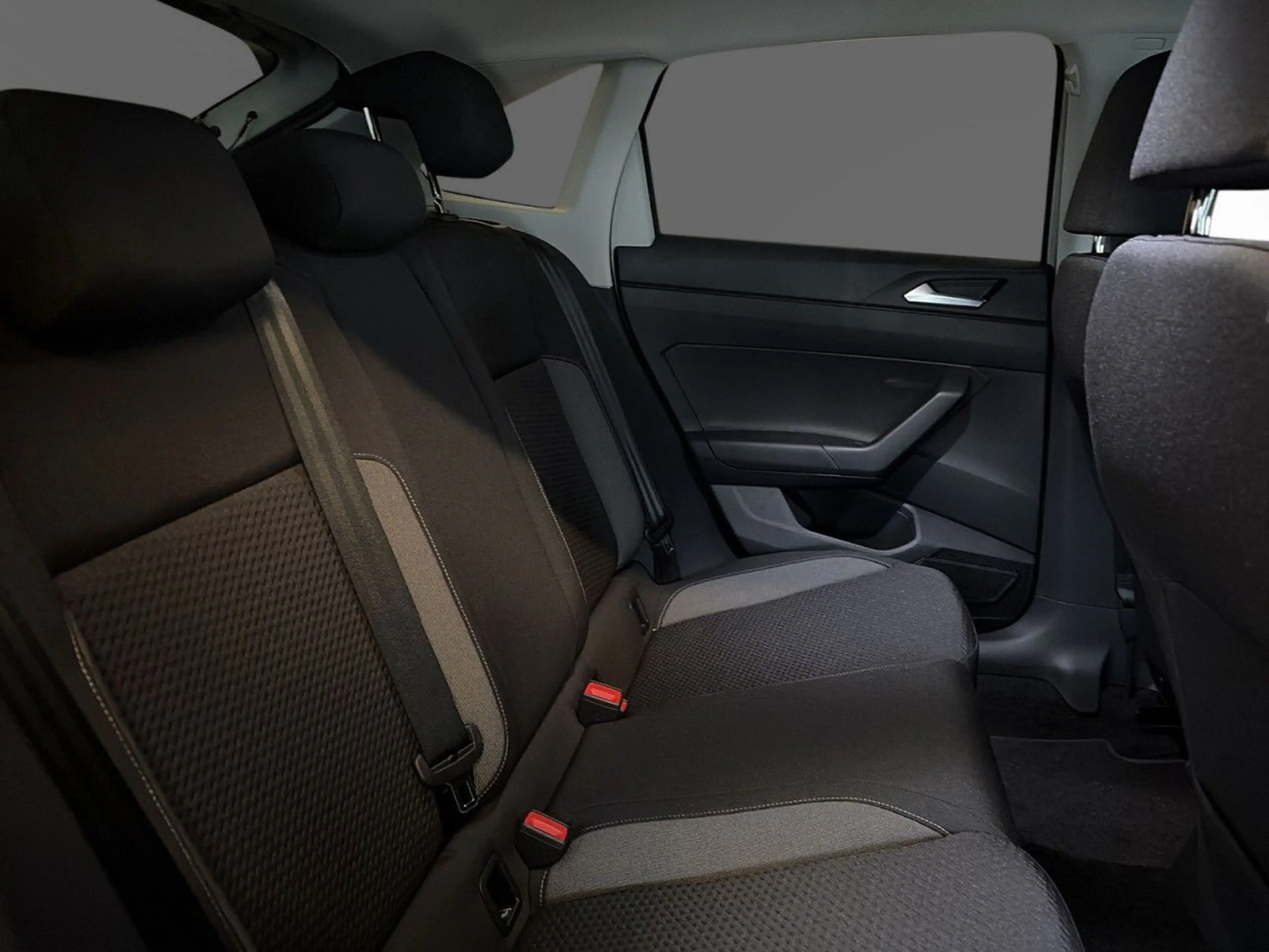 Volkswagen Taigo . — photo 9