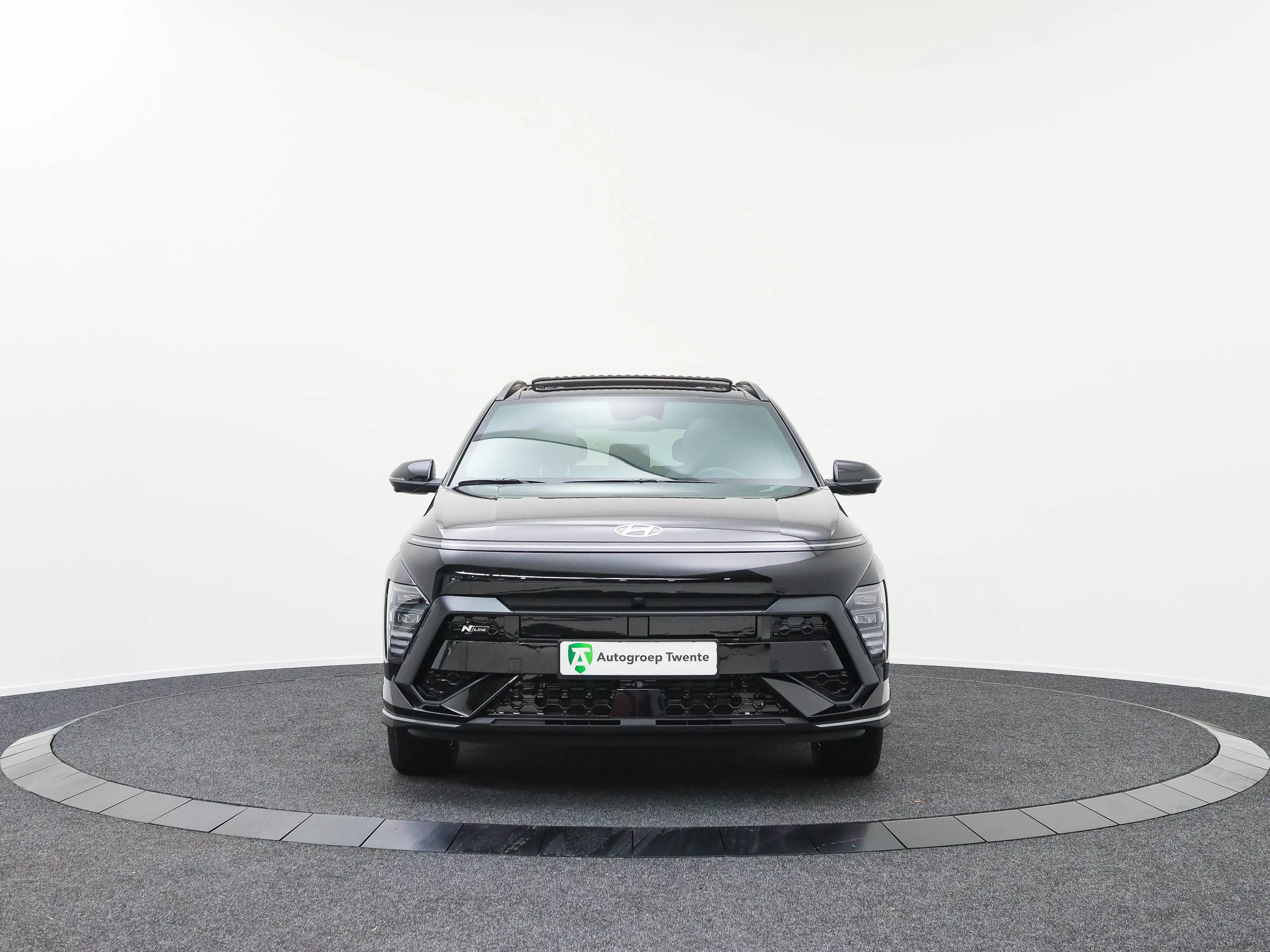 Hyundai KONA 1.6 GDI HEV N Line (Abyss Black Pearl) — photo 11