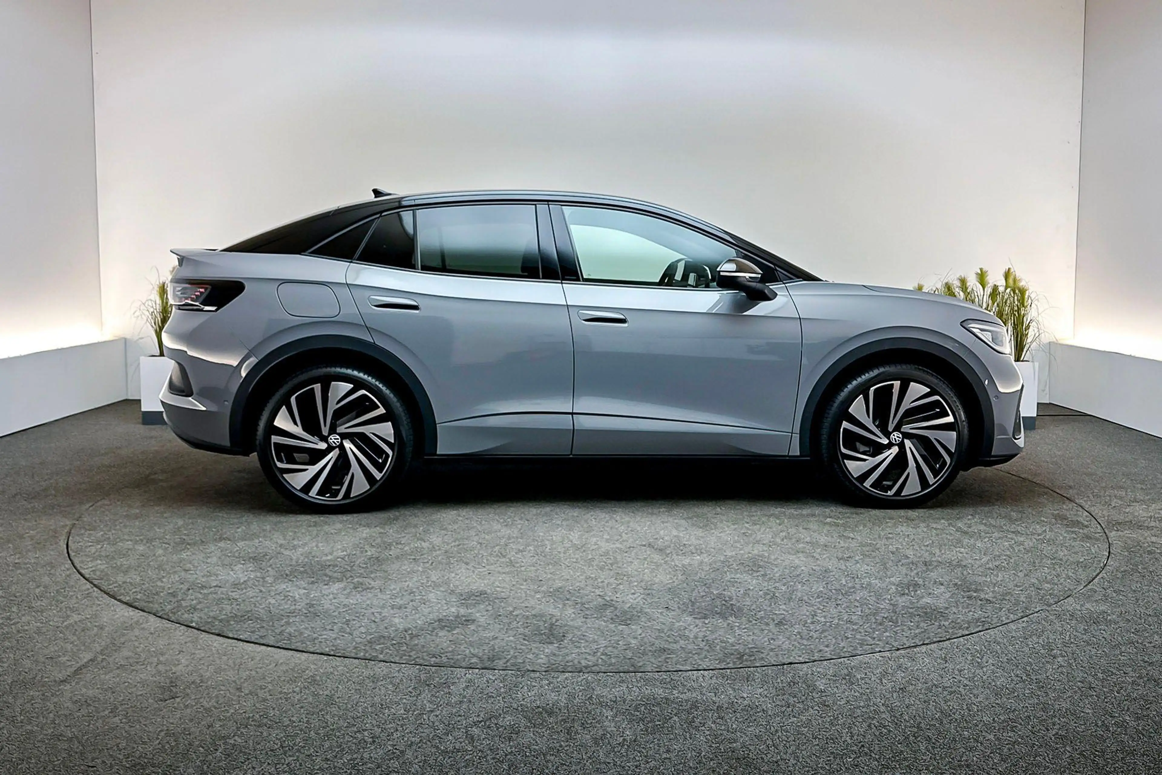 Volkswagen ID.5 Pro Business 286pk 77 kWh | 21" LM Velgen, Matrix — photo 8