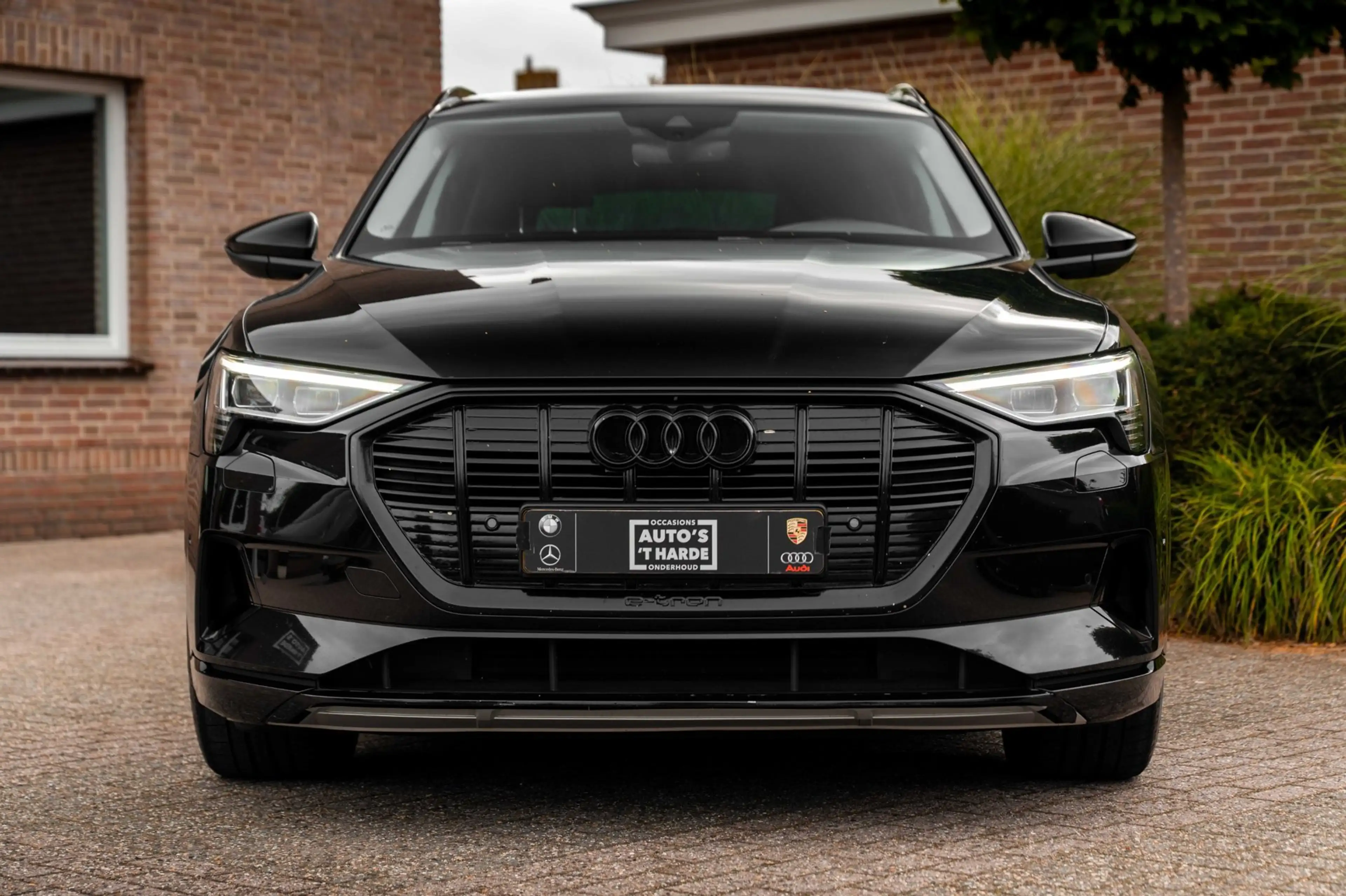 Audi e-tron E-tron 50 Quattro Launch Edition Plus 71 kWh Pano — photo 6