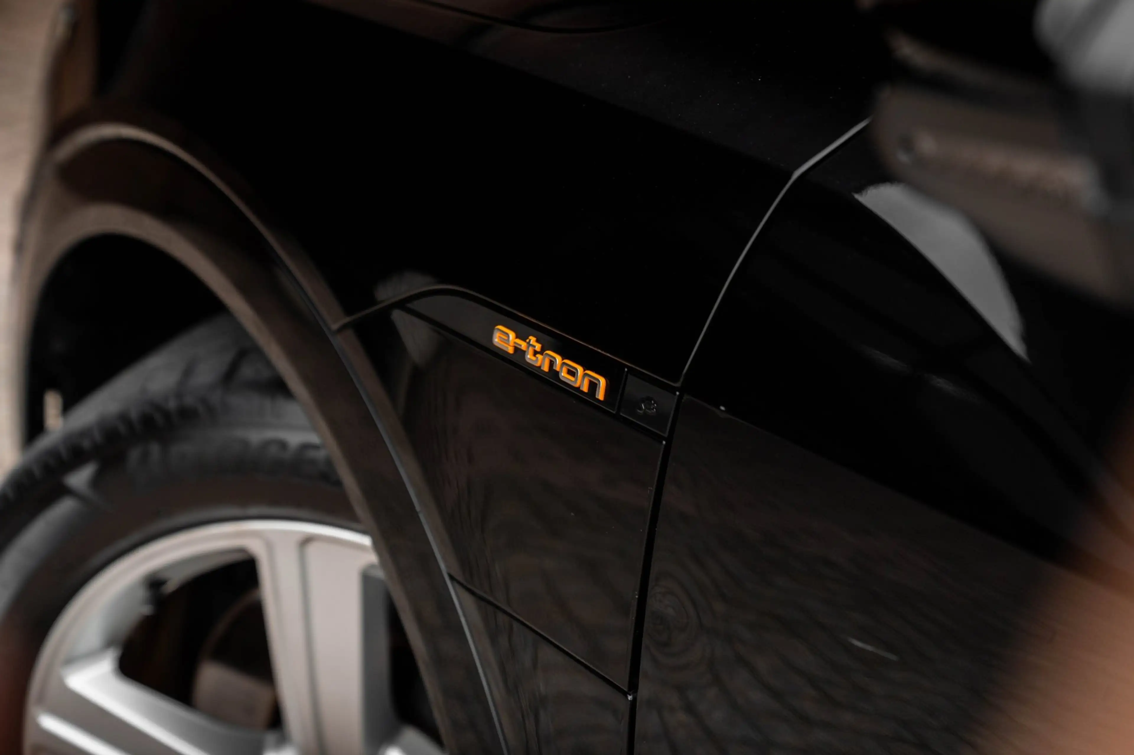 Audi e-tron E-tron 50 Quattro Launch Edition Plus 71 kWh Pano — photo 47