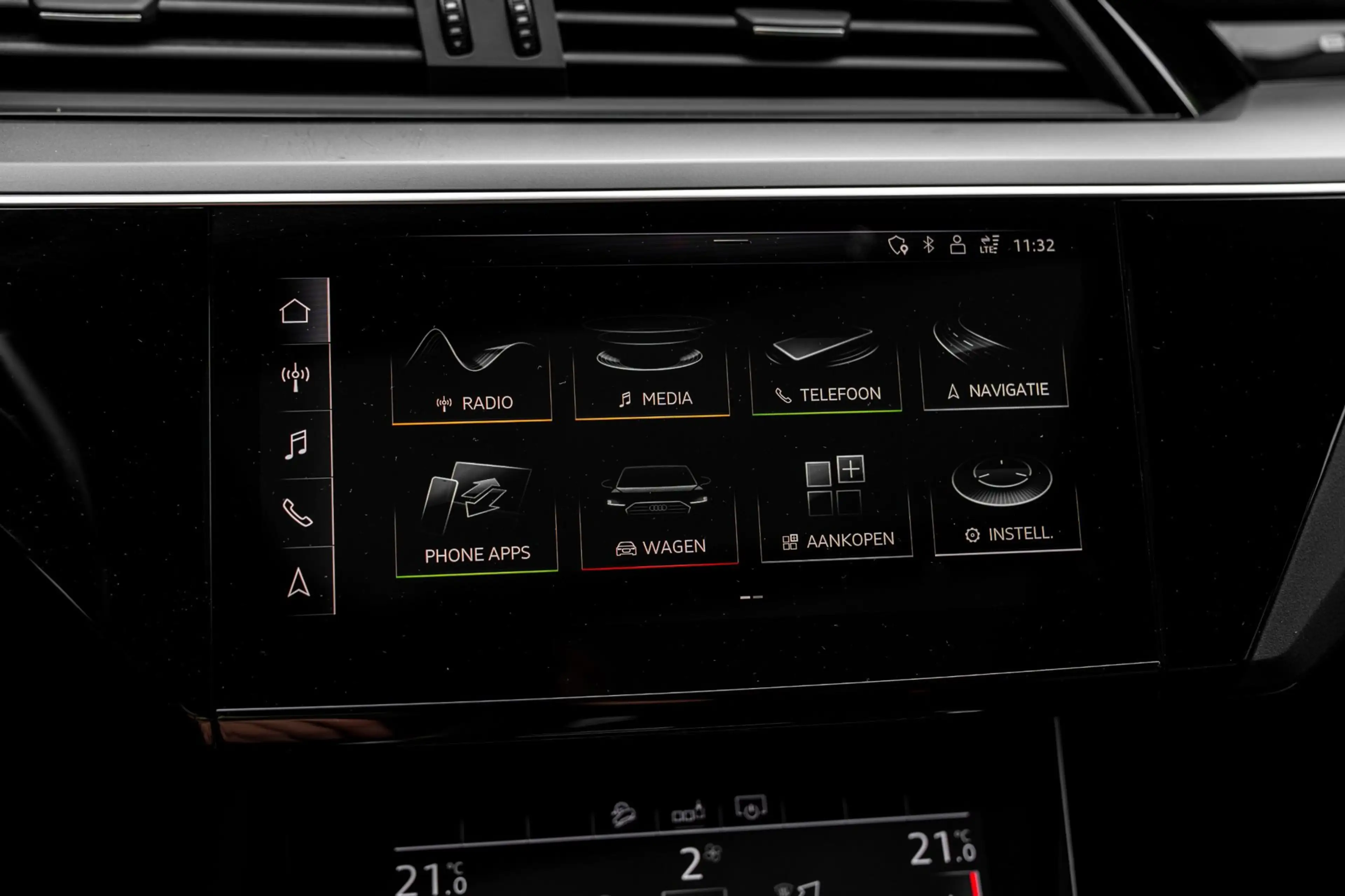 Audi e-tron E-tron 50 Quattro Launch Edition Plus 71 kWh Pano — photo 22