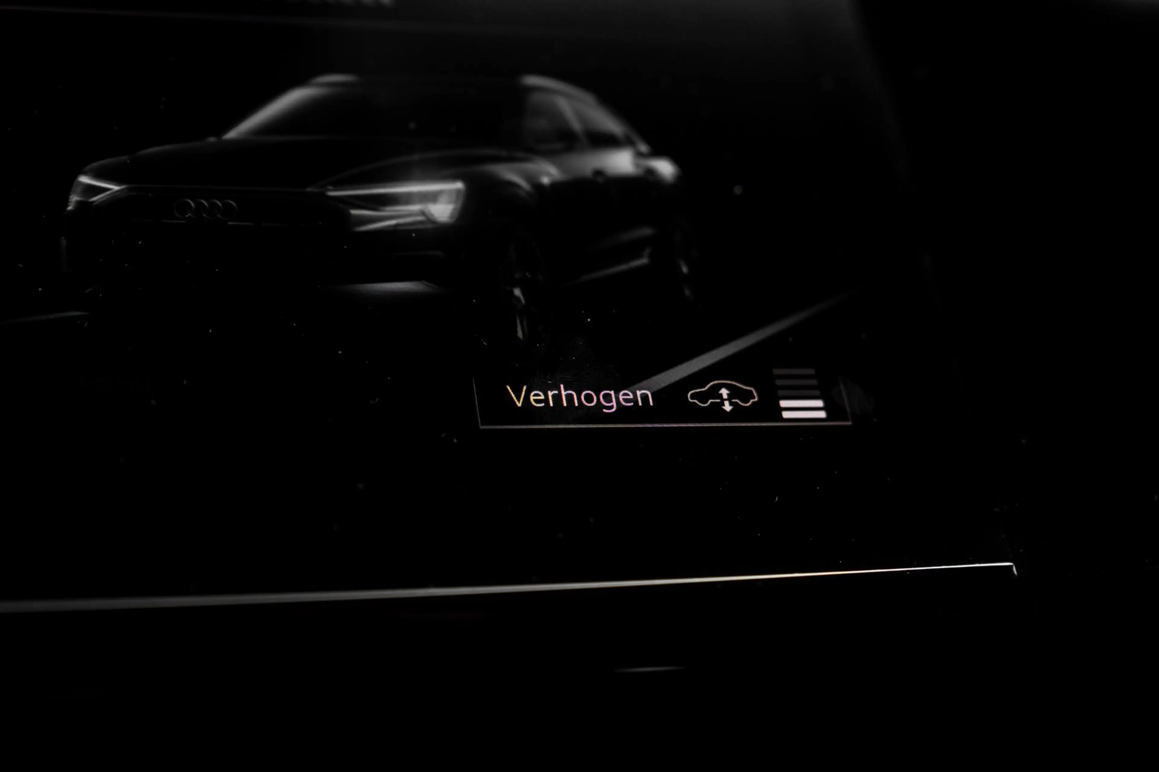 Audi e-tron E-tron 50 Quattro Launch Edition Plus 71 kWh Pano — photo 26