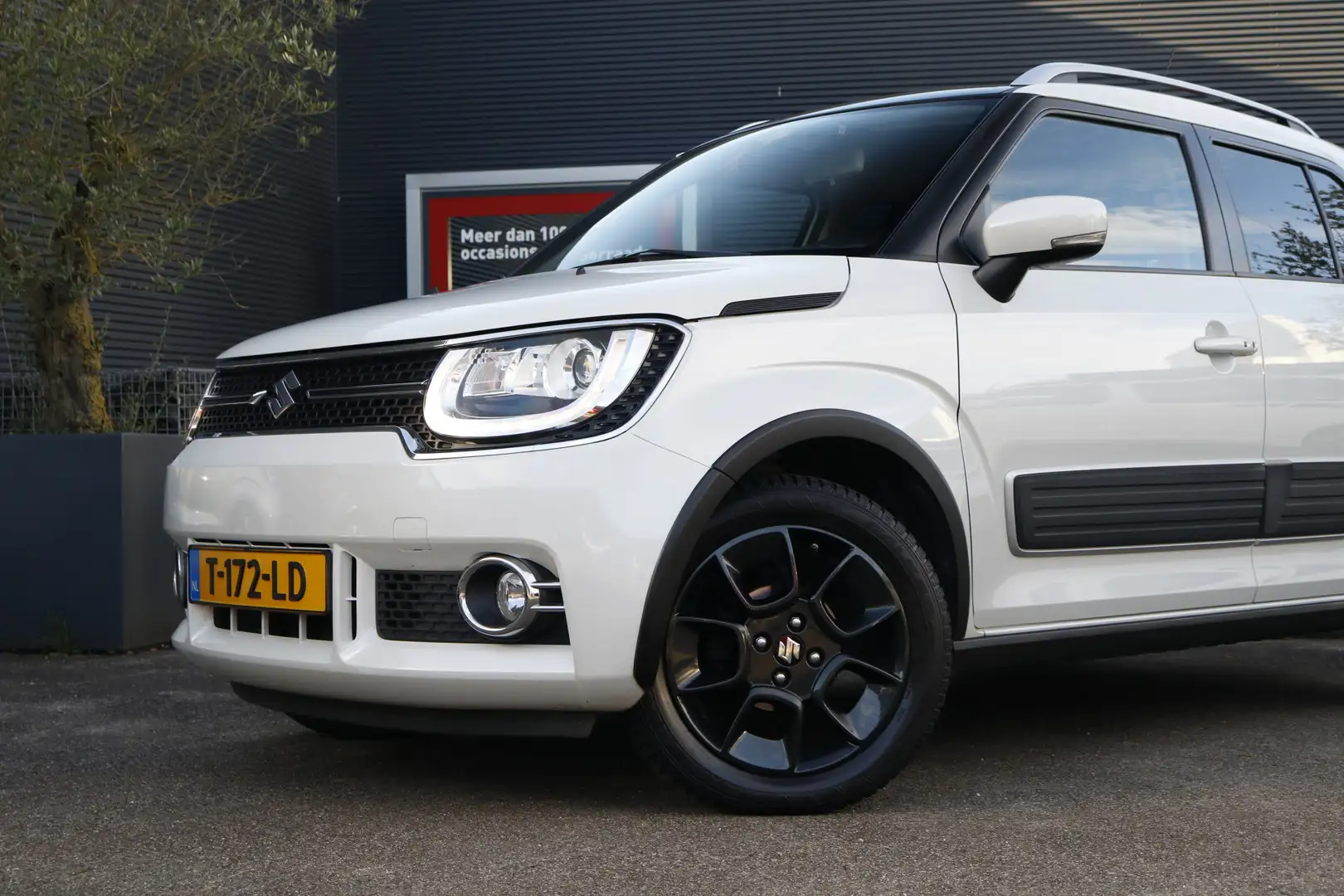 Suzuki Ignis 1.2 Stijl | trekhaak| Fabrieks navi | Bluetooth | Blanc - 2