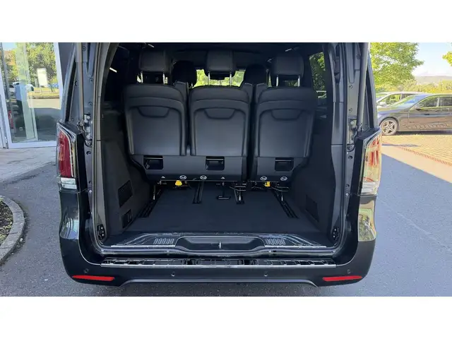 Mercedes-Benz V-Class view 7