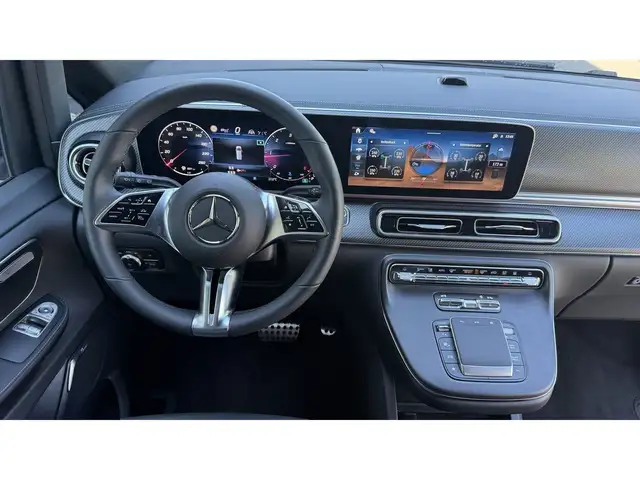 Mercedes-Benz V-Class view 11