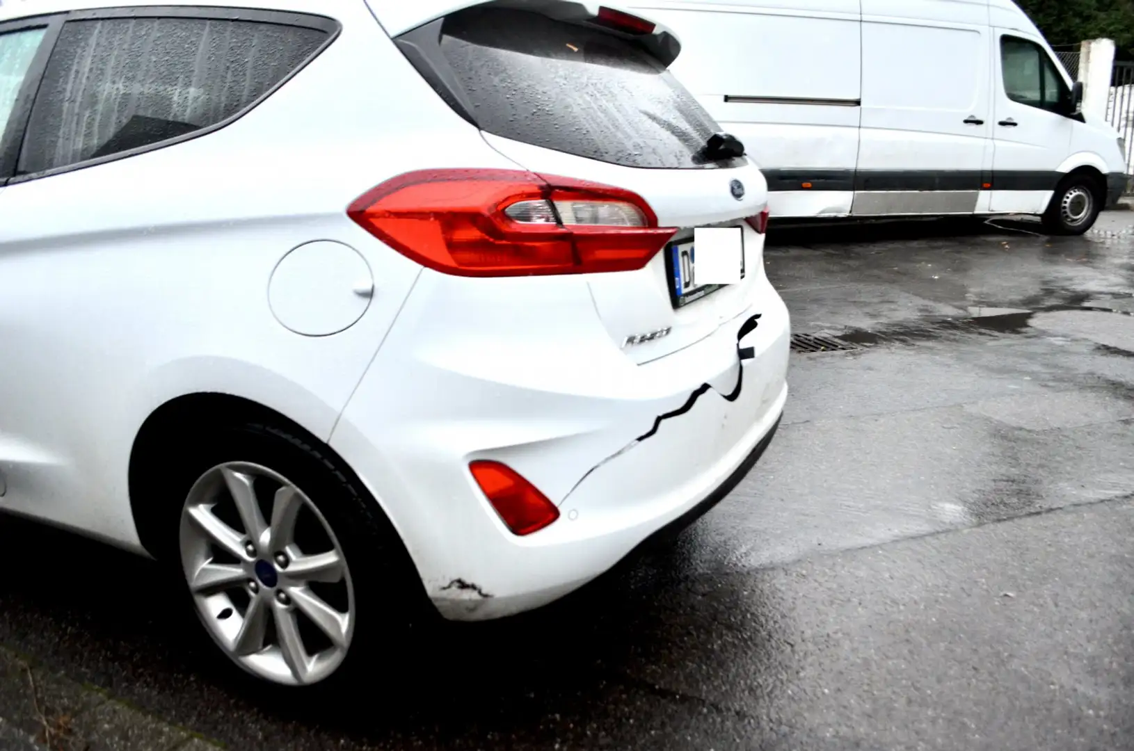 Ford Fiesta **SCHWARZ/GLANZ-PAKET**WINTERPAKET** Weiß - 2