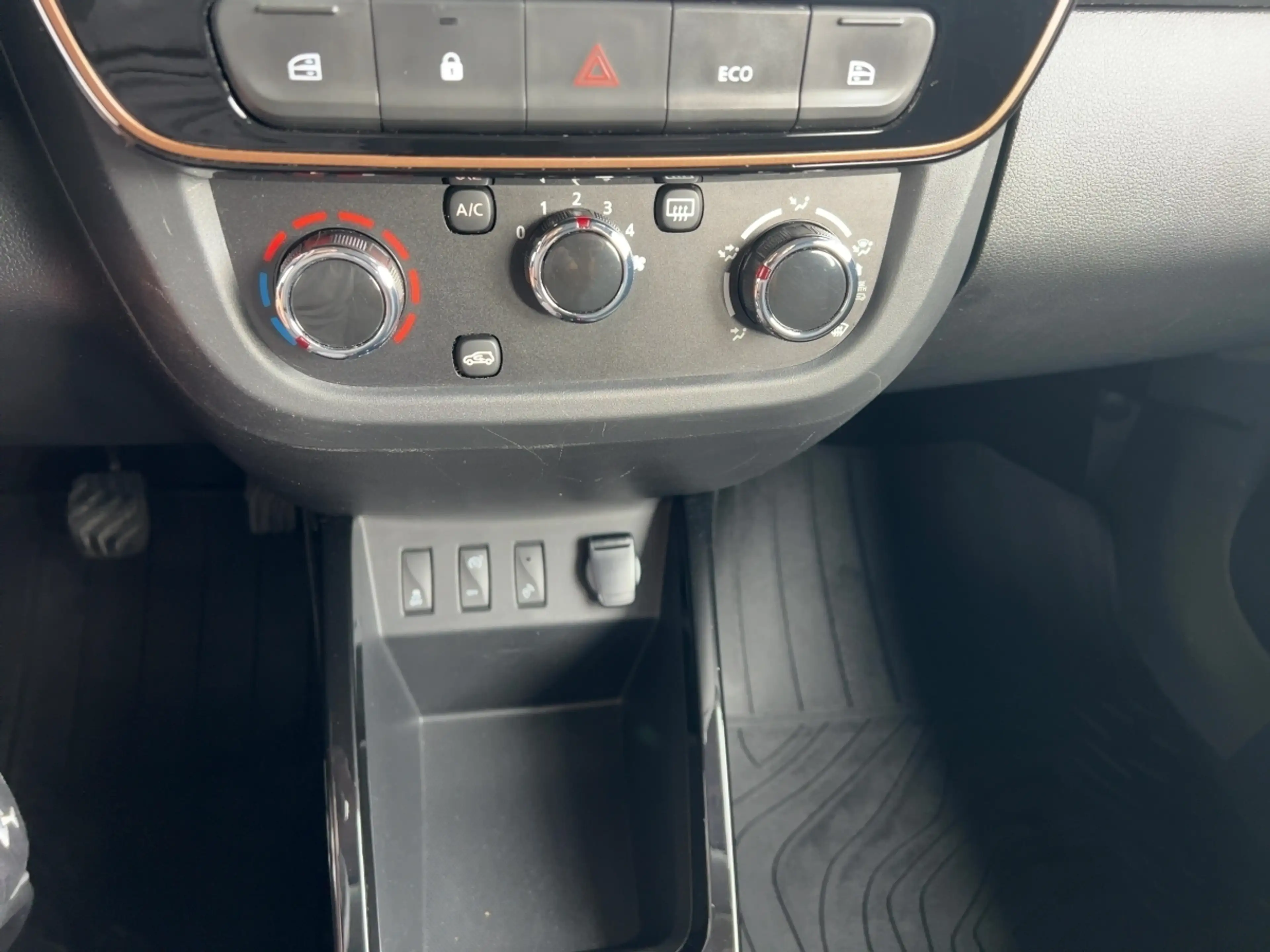 Dacia Spring Extreme ELECTRIC 65 Rückfahrkamera PDC ABS — photo 18