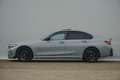 BMW 3 serie Sedan 320i High Executive M Sportpakket M Grijs - thumbnail 4