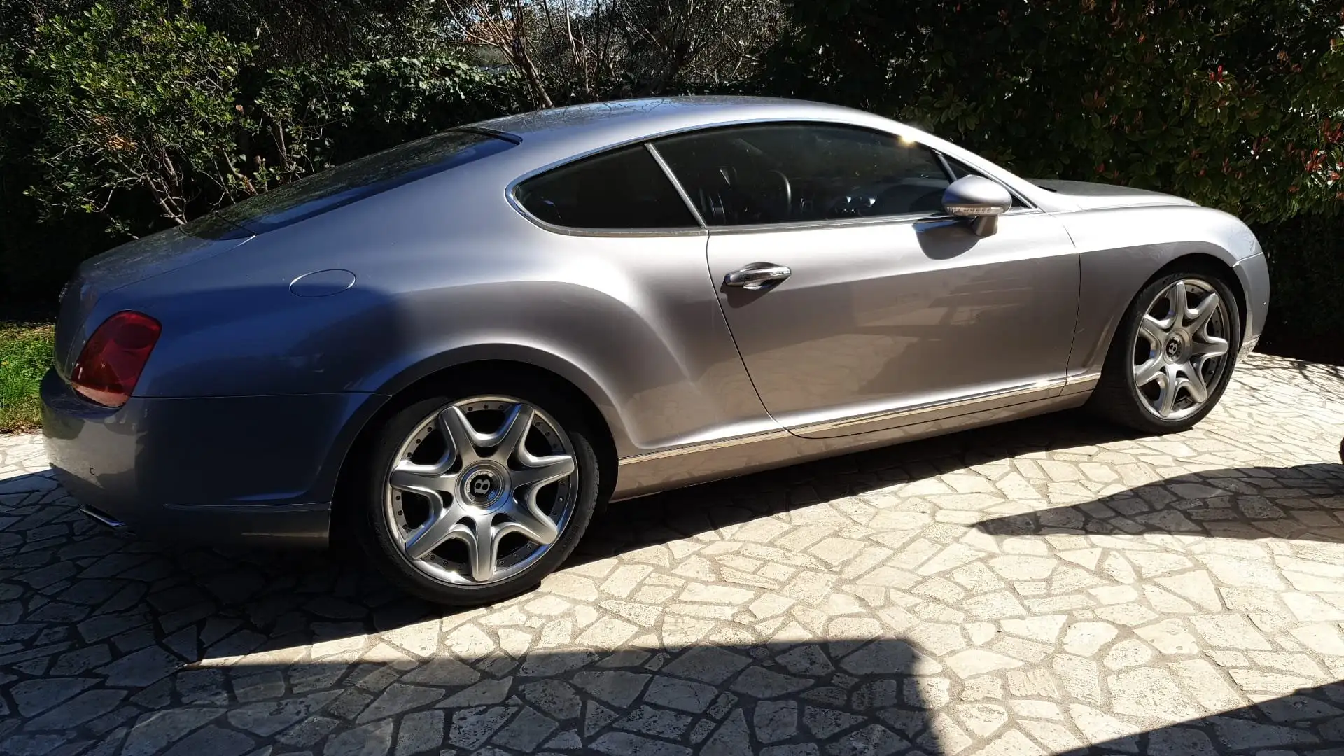Bentley Continental GT Mulliner Gris - 2