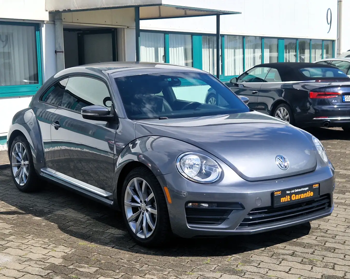 Volkswagen Beetle Beetle Coupe 2.0l TSI Autom. Kamera, Navi-App Grau - 1