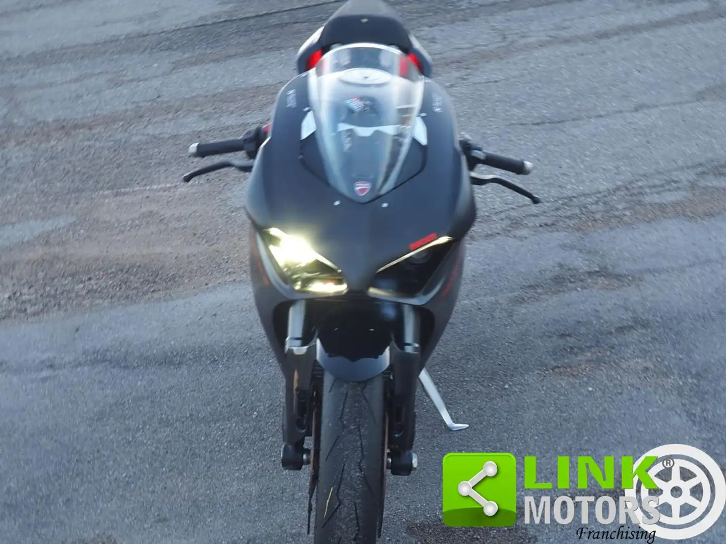 Ducati Panigale V2 2024 PARI AL NUOVO FINANZIABILE Nero - 2