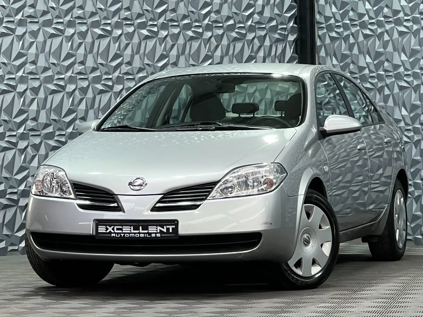 Nissan Primera 1.8i 16v Visia/BOITE AUTO/GPS/CLIM DIGI/GARANTIE Gümüş rengi - 1